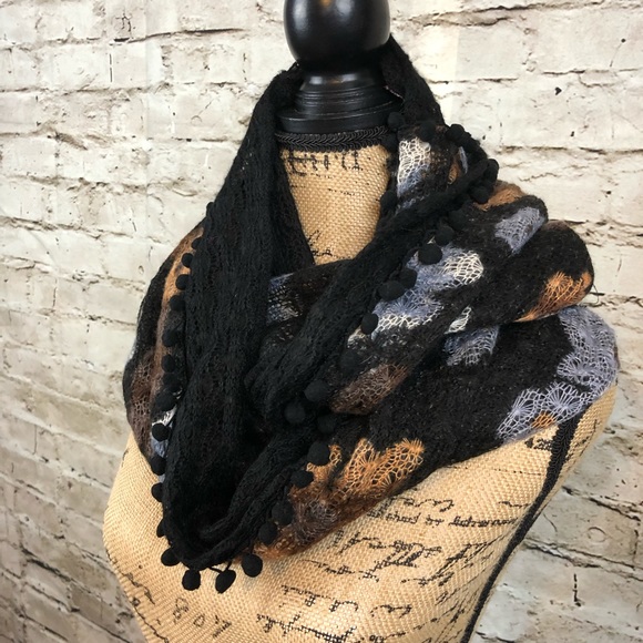 Infinity Scarf - Picture 2 of 8